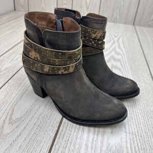 Dingo Brown Distressed Leather Zip Camo Studded Western Ankle Boots Women's 6.5M